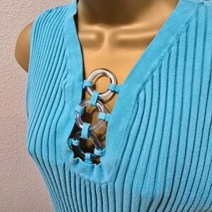 Y2K Embellished Ribbed Knit V Neck Fitted Blue Sleeveless Sweater Womens Sz XL